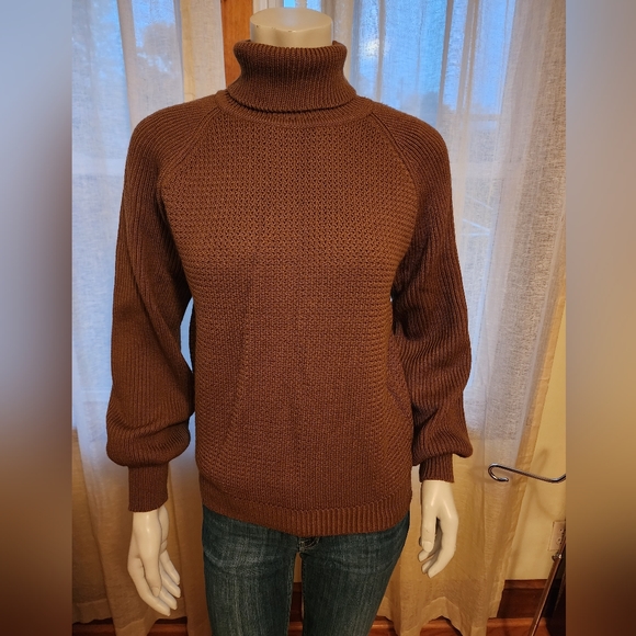 Vtg. Turtleneck Sweater - Picture 2 of 6